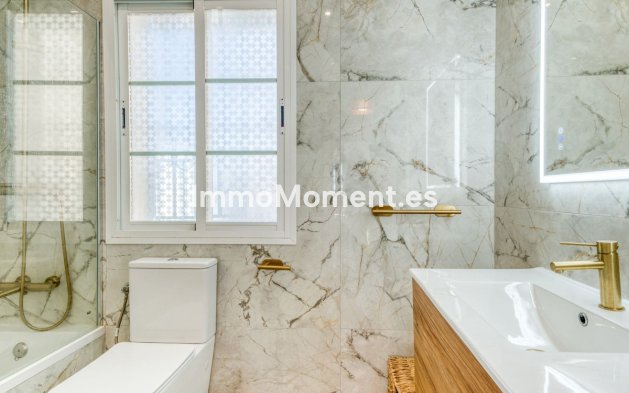 Revente - Villa - Estepona  - New Golden Mile