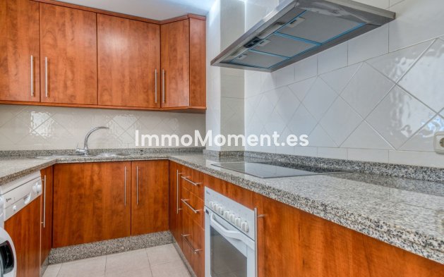 Resale - Apartment - Marbella - Elviria