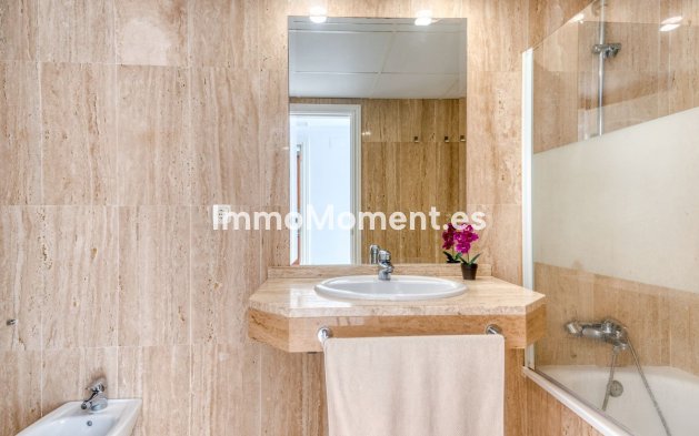 Resale - Apartment - Marbella - Elviria