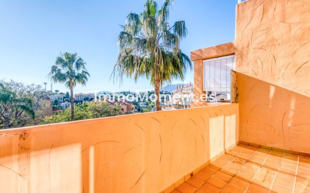Resale - Apartment - Marbella - Elviria