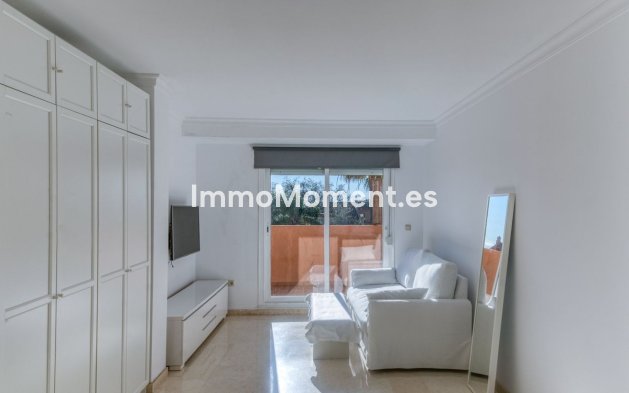 Resale - Apartment - Marbella - Elviria