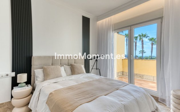 Resale - Villa - Marbella - Santa Clara