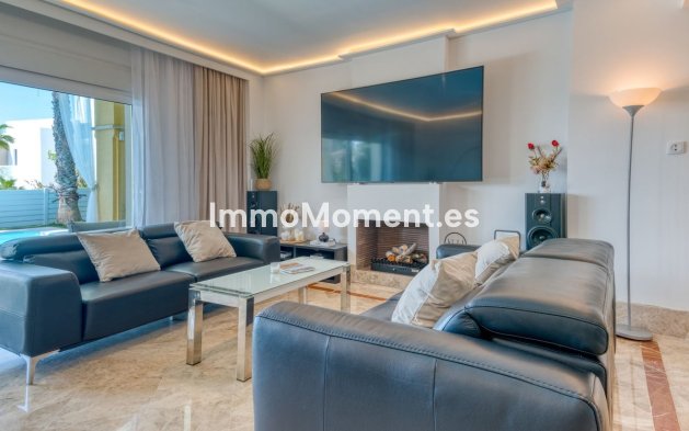 Resale - Villa - Marbella - Santa Clara