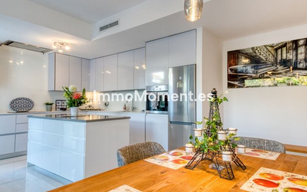 Wiederverkauf - Wohnung - Estepona  - Estepona Centro