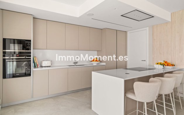 Resale - Apartment - Marbella - Santa Clara