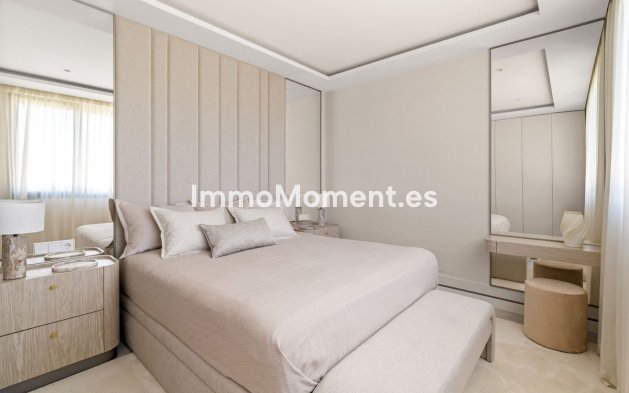 Resale - Apartment - Marbella - Santa Clara