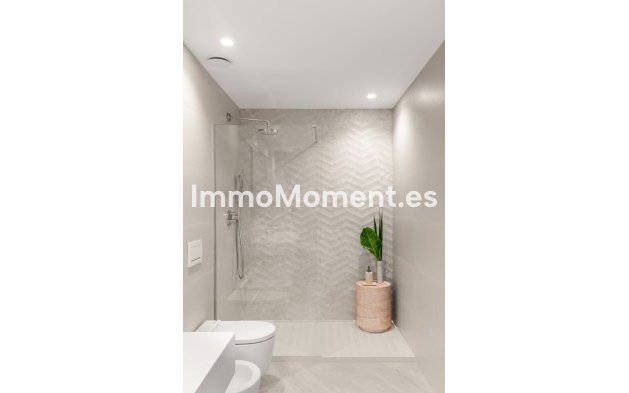 Resale - Apartment - Marbella - Santa Clara