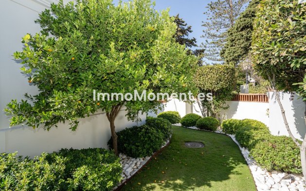 Wiederverkauf - Villa - Marbella - Guadalmina Baja