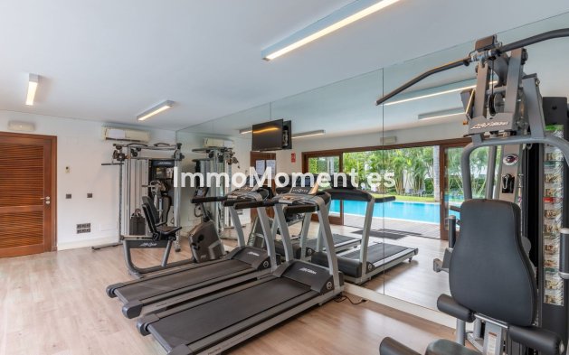 Resale - Apartment - Estepona - Estepona Centro
