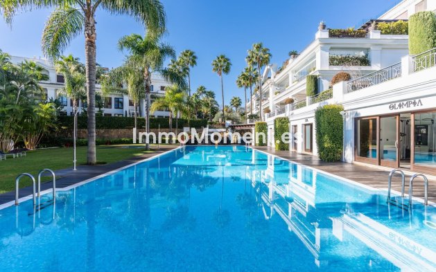 Resale - Apartment - Estepona - Estepona Centro