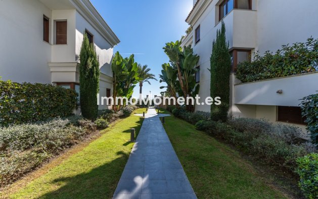 Resale - Apartment - Estepona - Estepona Centro