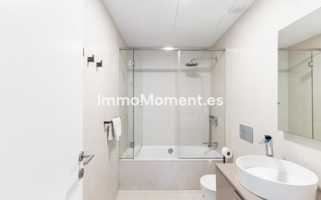 Wiederverkauf - Wohnung - Estepona  - Estepona Centro