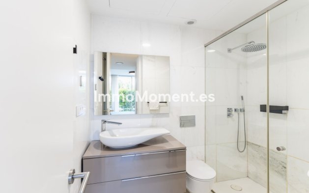 Wiederverkauf - Wohnung - Estepona  - Estepona Centro