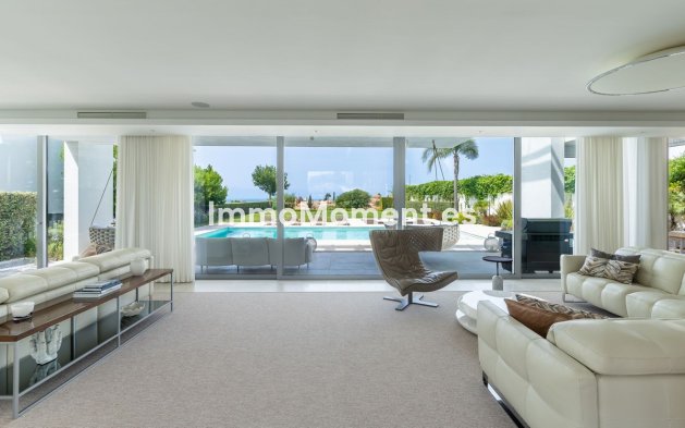 Resale - Villa - Marbella - Santa Clara