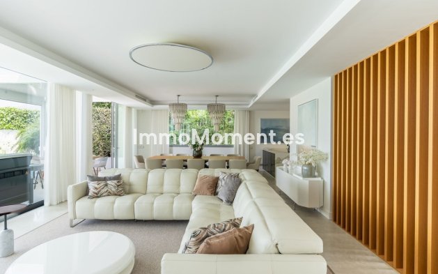 Resale - Villa - Marbella - Santa Clara