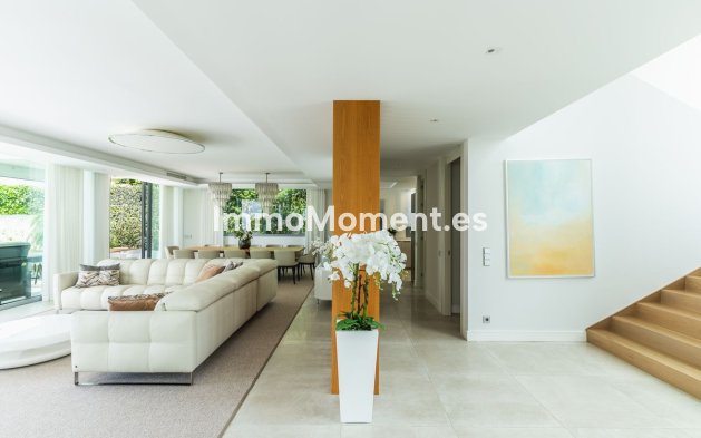 Resale - Villa - Marbella - Santa Clara