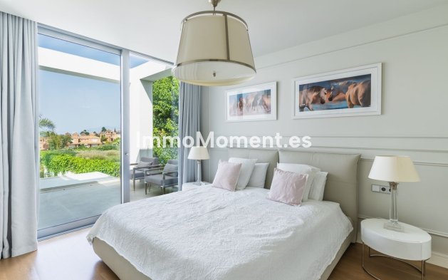 Resale - Villa - Marbella - Santa Clara