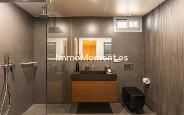 Resale - Villa - Marbella - Santa Clara