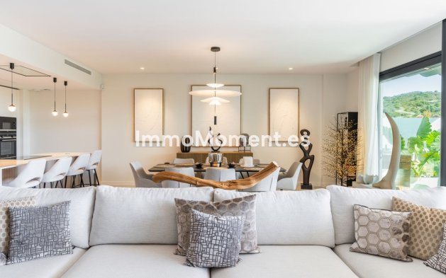 Resale - Villa - Marbella - Santa Clara