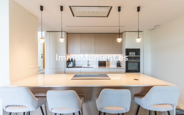 Resale - Villa - Marbella - Santa Clara