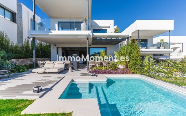 Resale - Villa - Marbella - Santa Clara