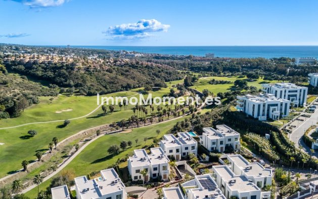 Resale - Villa - Marbella - Santa Clara