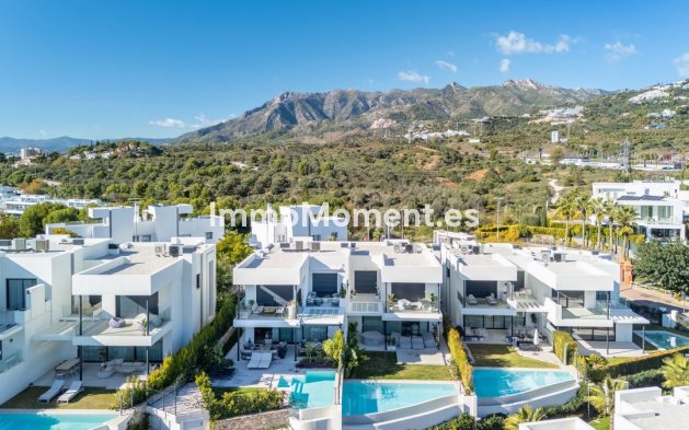 Resale - Villa - Marbella - Santa Clara