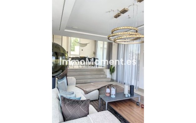 Revente - Villa - Marbella - Nueva Andalucía