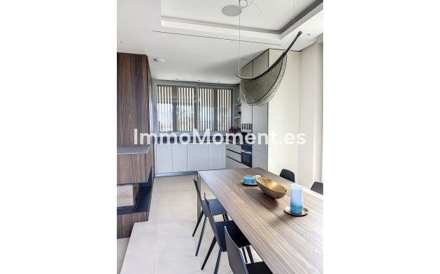 Revente - Villa - Marbella - Nueva Andalucía