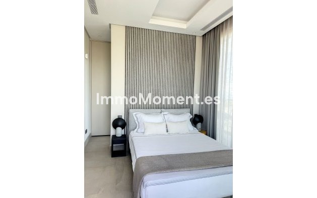 Revente - Villa - Marbella - Nueva Andalucía