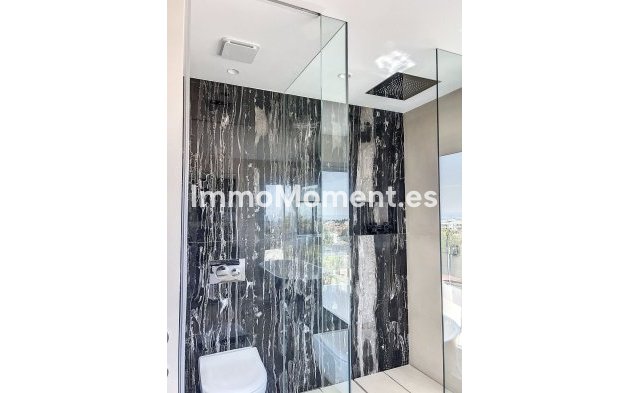 Revente - Villa - Marbella - Nueva Andalucía