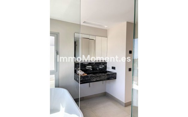 Revente - Villa - Marbella - Nueva Andalucía