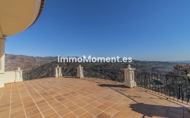 Wiederverkauf - Villa - Estepona  - Estepona Centro