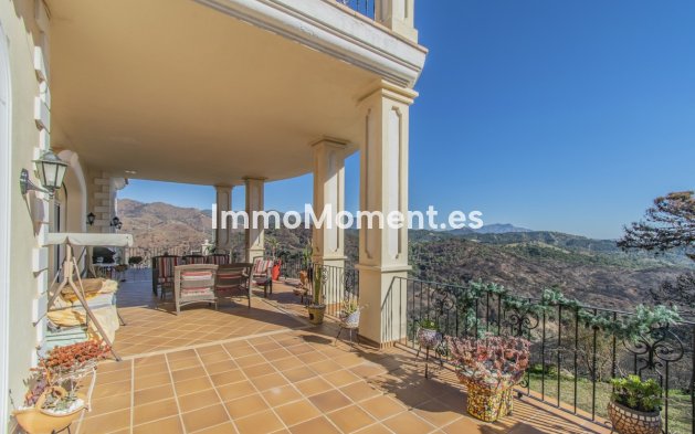 Wiederverkauf - Villa - Estepona  - Estepona Centro