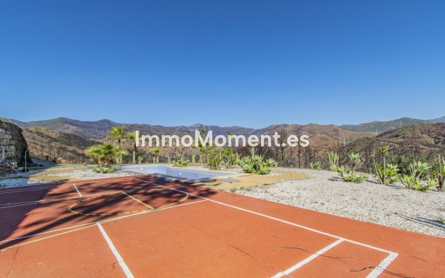 Wiederverkauf - Villa - Estepona  - Estepona Centro