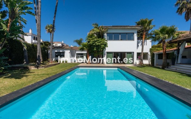 Wiederverkauf - Villa - Estepona  - New Golden Mile