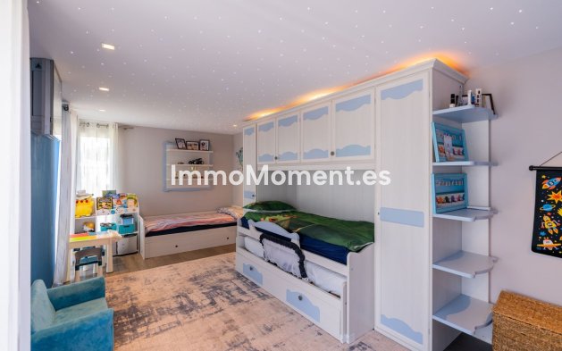 Wiederverkauf - Villa - Estepona  - New Golden Mile