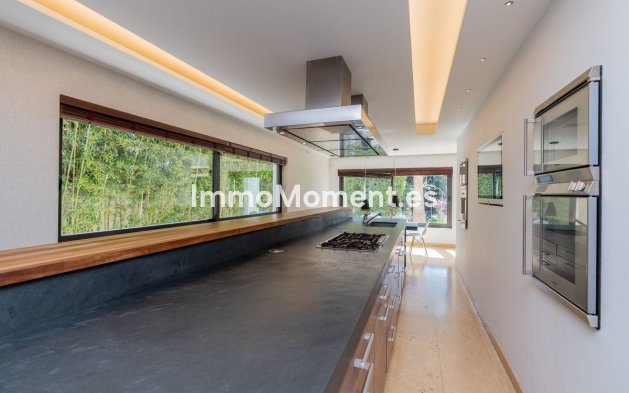 Wiederverkauf - Villa - Estepona  - New Golden Mile