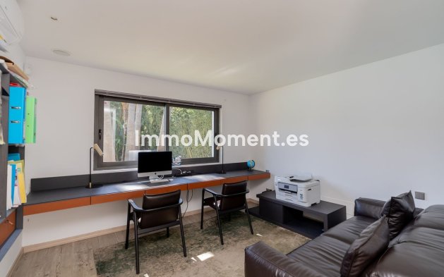 Wiederverkauf - Villa - Estepona  - New Golden Mile