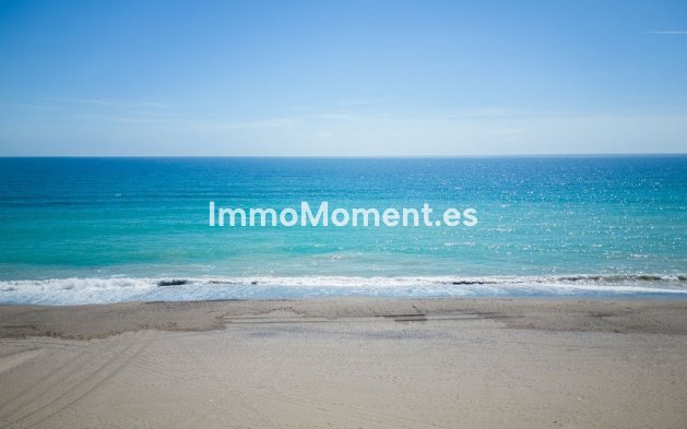 Wiederverkauf - Villa - Estepona  - New Golden Mile