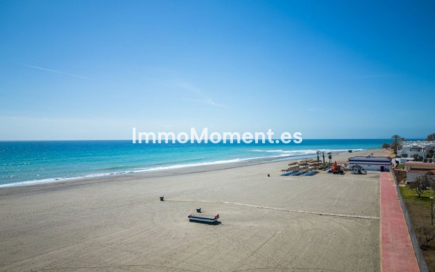 Wiederverkauf - Villa - Estepona  - New Golden Mile