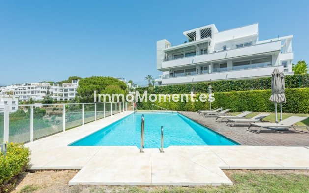 Resale - Apartment - Benahavís - La Quinta