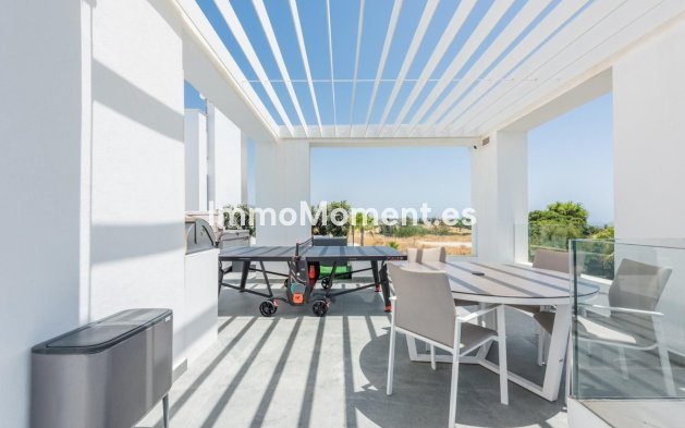 Resale - Apartment - Benahavís - La Quinta