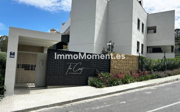 Resale - Apartment - Benahavís - La Quinta