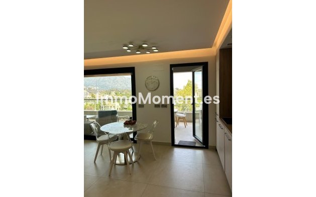 Resale - Apartment - Benahavís - La Quinta