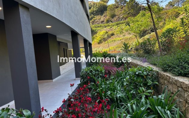 Resale - Apartment - Benahavís - La Quinta