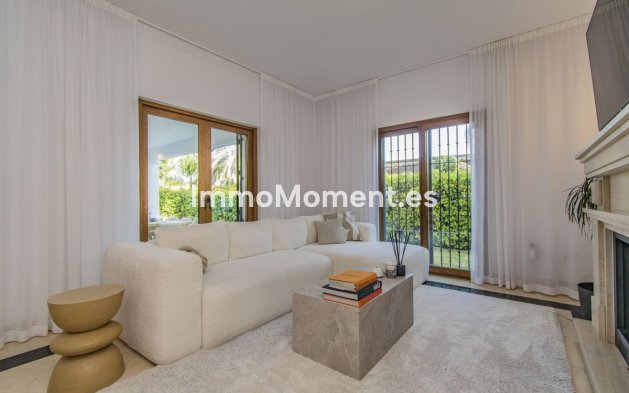 Wiederverkauf - Villa - Marbella - Nagüeles