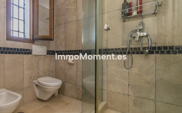 Wiederverkauf - Villa - Marbella - Nagüeles