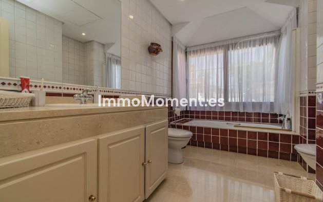 Wiederverkauf - Villa - Marbella - Nagüeles