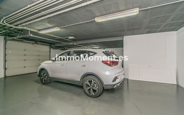 Wiederverkauf - Villa - Marbella - Nagüeles